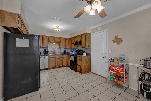 8 AZTEC Drive, Canyon, TX 79015