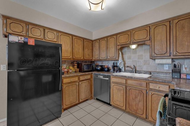 8 AZTEC Drive, Canyon, TX 79015