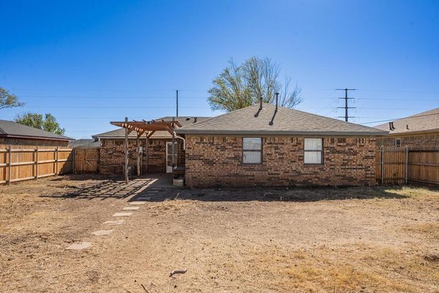 8 AZTEC Drive, Canyon, TX 79015