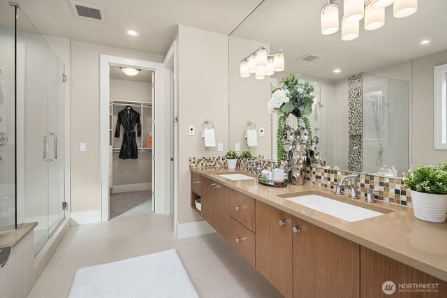 11234 NE 87th Street, Kirkland, WA 98033