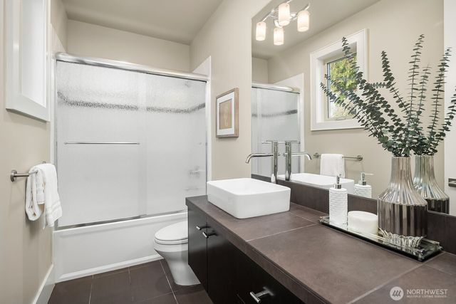 11234 NE 87th Street, Kirkland, WA 98033