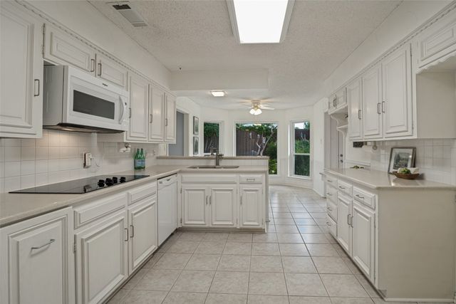 6741 Regalbluff Drive, Dallas, TX 75248