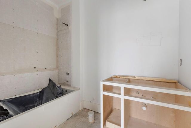 202 Blackberry Lane, Washington, TX 77880