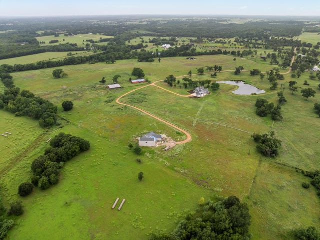 202 Blackberry Lane, Washington, TX 77880