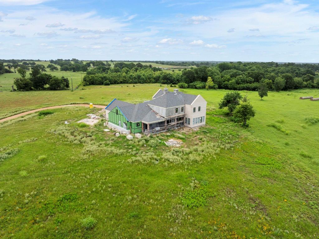 202 Blackberry Lane, Washington, TX 77880
