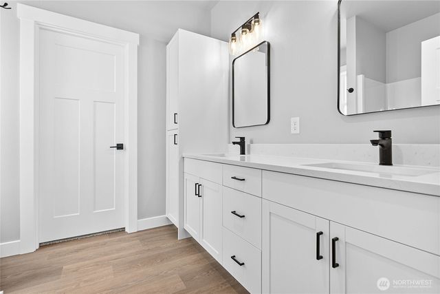 320 W 3rd Street, Everson, WA 98247