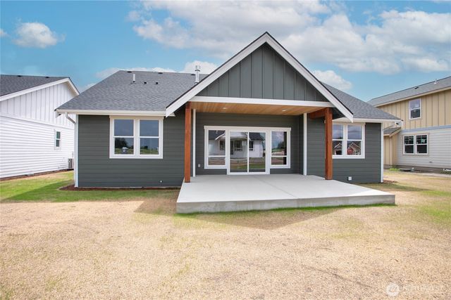 320 W 3rd Street, Everson, WA 98247