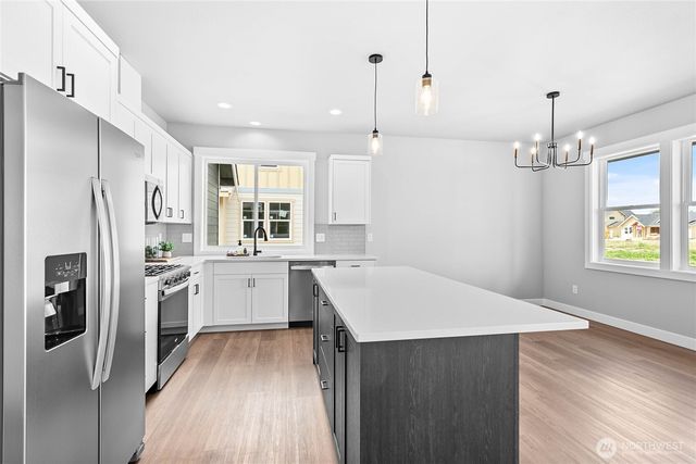 320 W 3rd Street, Everson, WA 98247