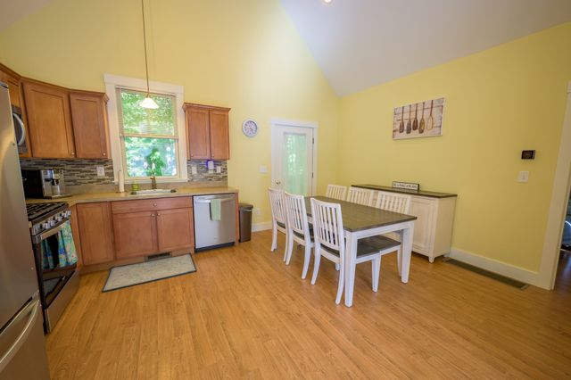 37 Fox Run 37, Westford, MA 01886