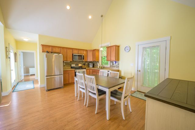 37 Fox Run 37, Westford, MA 01886
