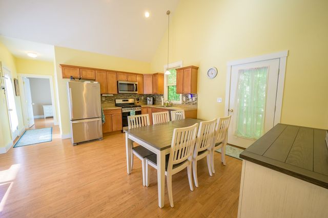 37 Fox Run 37, Westford, MA 01886