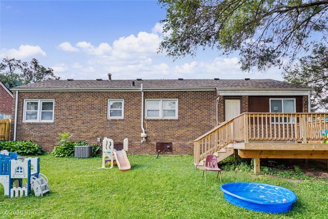 805 Payton Avenue, Des Moines, IA 50315