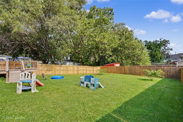 805 Payton Avenue, Des Moines, IA 50315