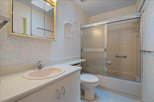 2355 Pershing Boulevard 607, Baldwin, NY 11510