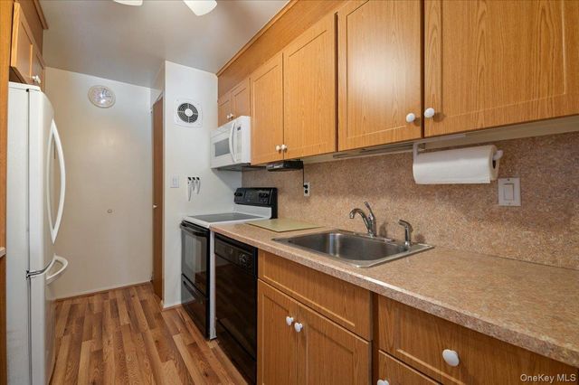 2355 Pershing Boulevard 607, Baldwin, NY 11510