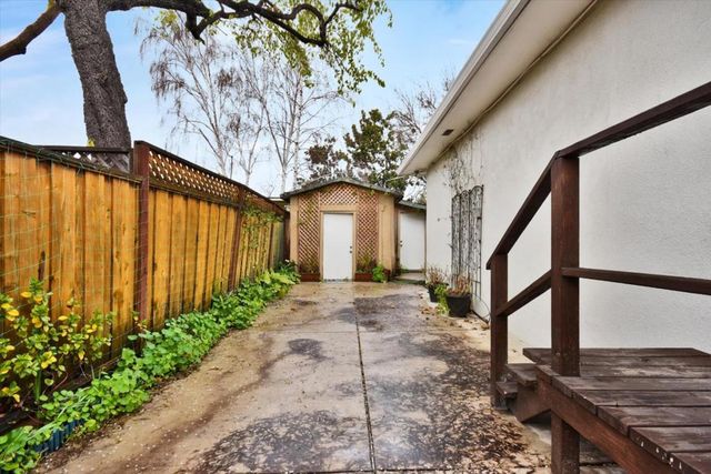 5 McKillop Court, Santa Clara, CA 95050