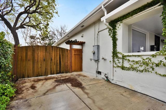 5 McKillop Court, Santa Clara, CA 95050