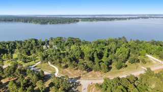 3132 Shadow Pine Drive, Larue, TX 75770