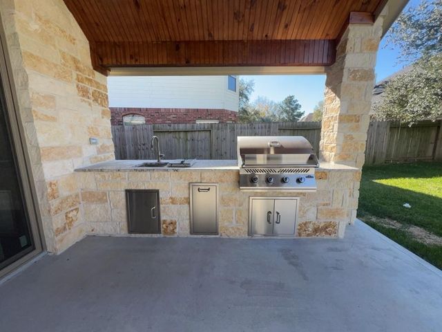 10727 Sea Myrtle Drive, Houston, TX 77095