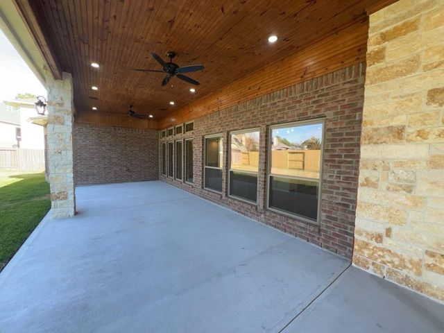 10727 Sea Myrtle Drive, Houston, TX 77095