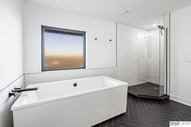 19002 Acorn Drive, Gretna, NE 68028