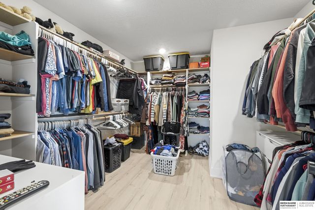 19002 Acorn Drive, Gretna, NE 68028