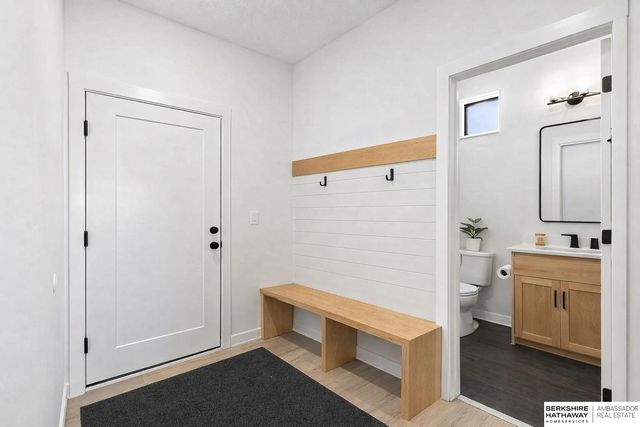 19002 Acorn Drive, Gretna, NE 68028