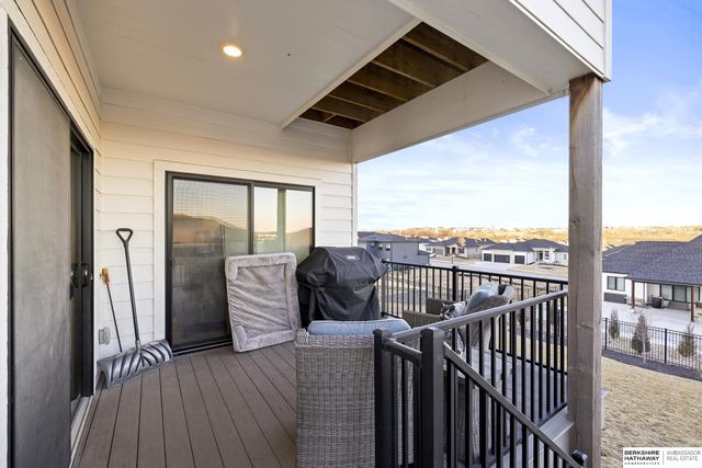 19002 Acorn Drive, Gretna, NE 68028