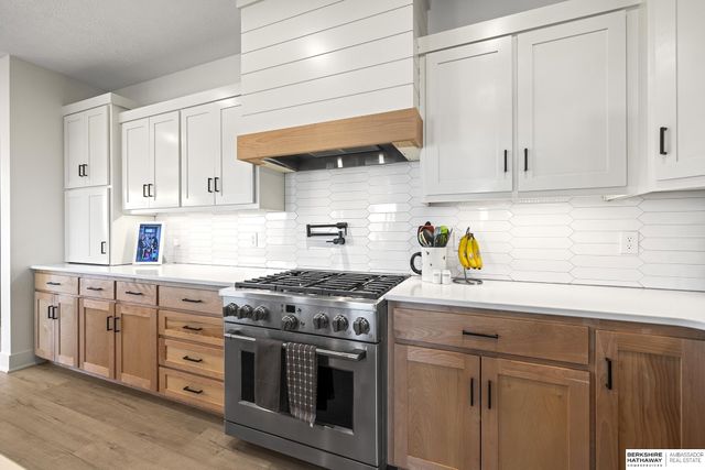 19002 Acorn Drive, Gretna, NE 68028