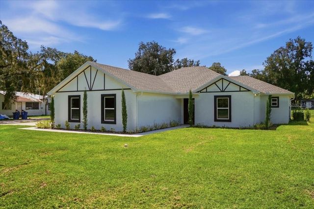 829 N CLERMONT AVENUE, Fort Meade, FL 33841