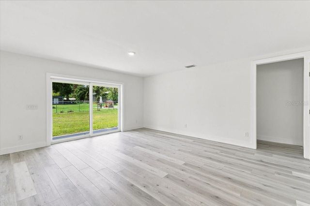 829 N CLERMONT AVENUE, Fort Meade, FL 33841