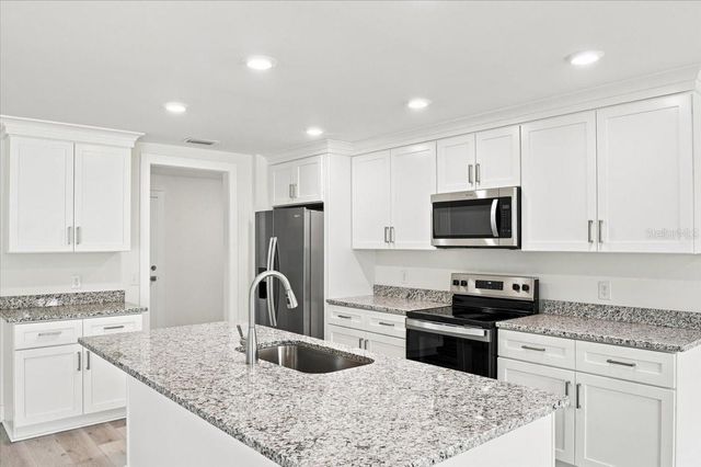 829 N CLERMONT AVENUE, Fort Meade, FL 33841
