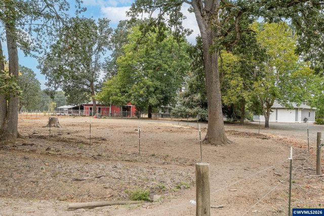 1780 Clover Ridge Rd NE, Albany, OR 97322