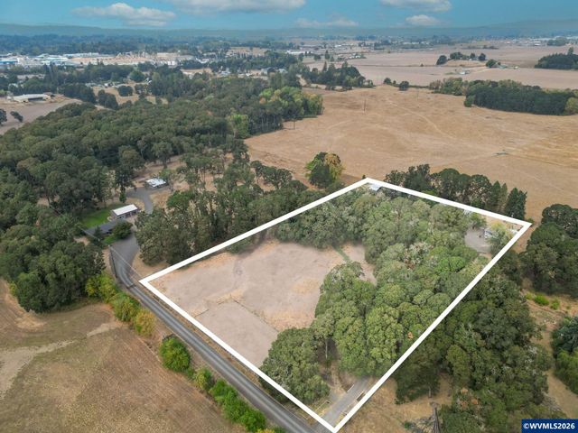 1780 Clover Ridge Rd NE, Albany, OR 97322
