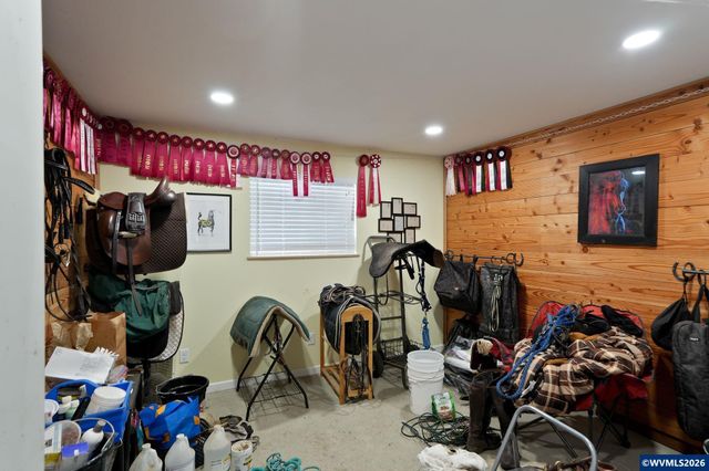 1780 Clover Ridge Rd NE, Albany, OR 97322