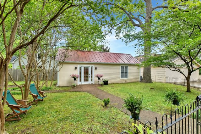 908 W Main St, Franklin, TN 37064