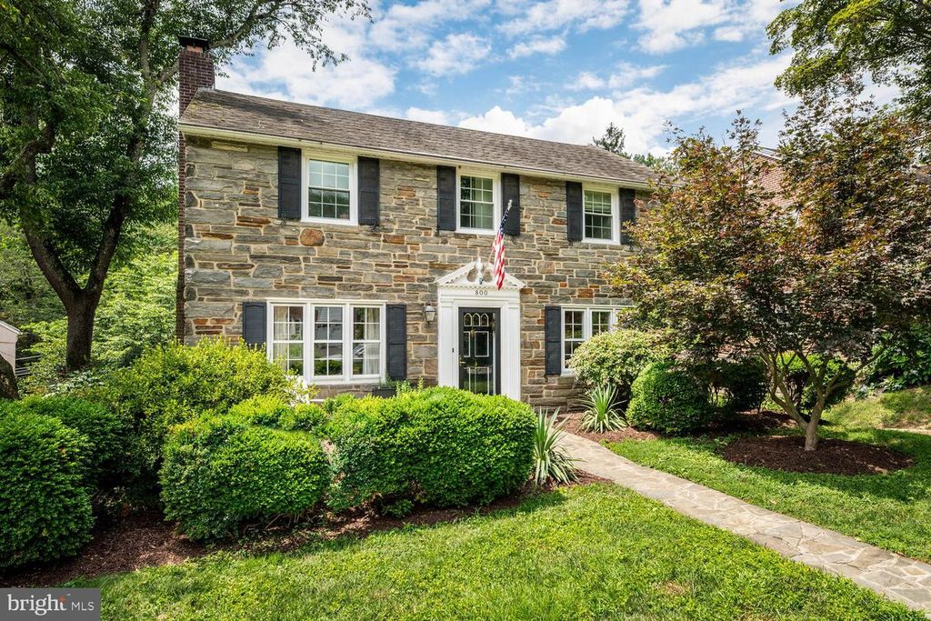 800 POWDER MILL LN, Wynnewood, PA 19096