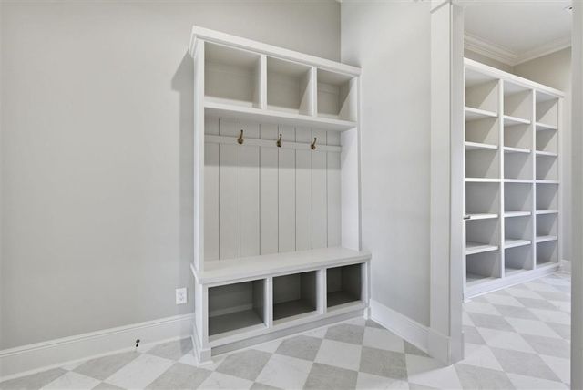 3811 Lake Street, Lake Charles, LA 70605