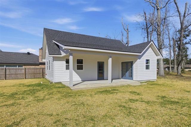 3811 Lake Street, Lake Charles, LA 70605