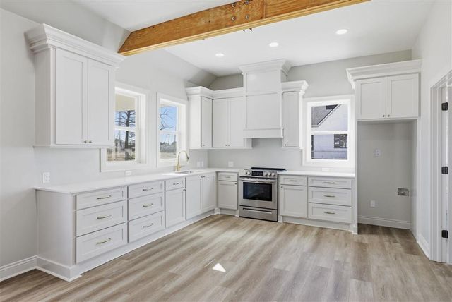 3811 Lake Street, Lake Charles, LA 70605