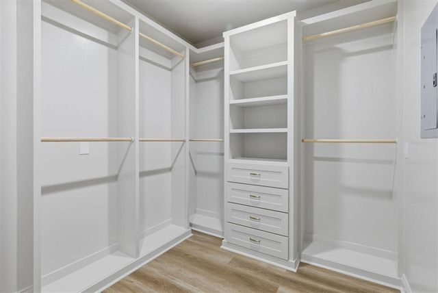 3811 Lake Street, Lake Charles, LA 70605