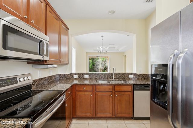 11734 ALEXANDRA Drive, Jacksonville, FL 32218