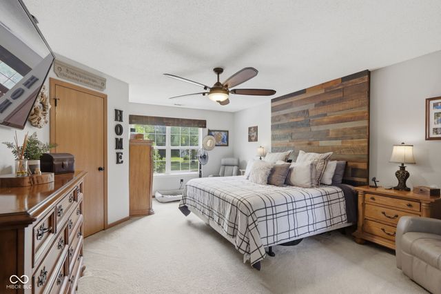 7713 Lake Vista Lane, Indianapolis, IN 46217