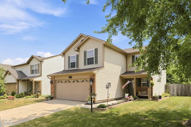 7713 Lake Vista Lane, Indianapolis, IN 46217