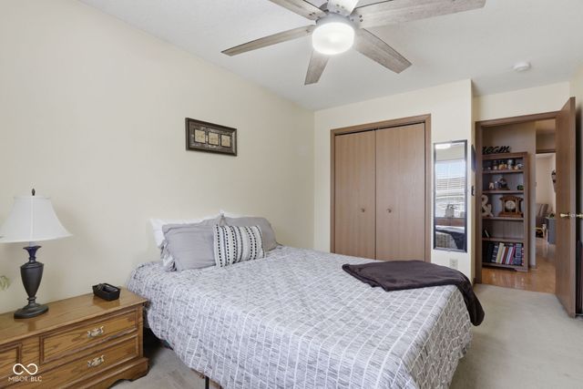 7713 Lake Vista Lane, Indianapolis, IN 46217