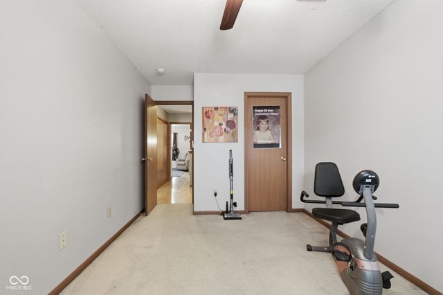 7713 Lake Vista Lane, Indianapolis, IN 46217