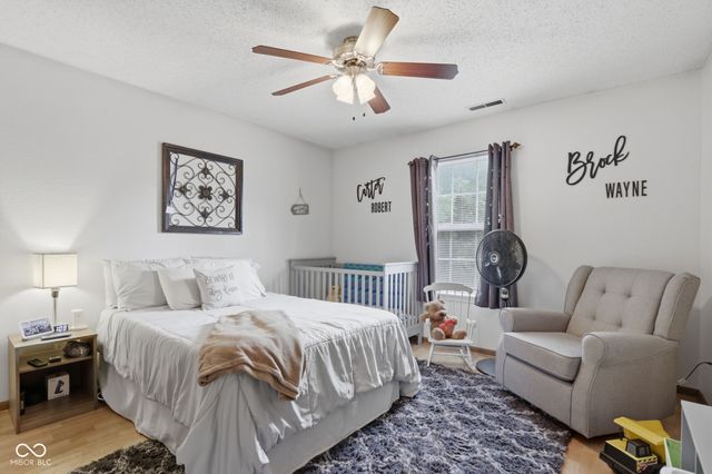 7713 Lake Vista Lane, Indianapolis, IN 46217