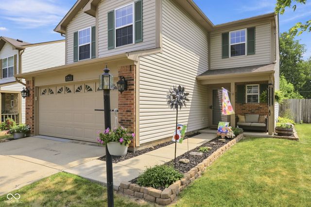 7713 Lake Vista Lane, Indianapolis, IN 46217