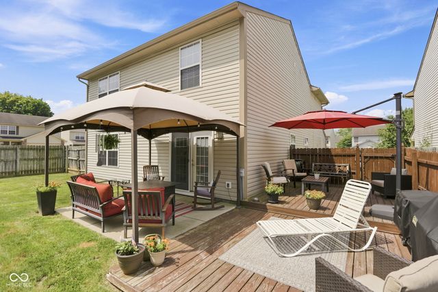 7713 Lake Vista Lane, Indianapolis, IN 46217