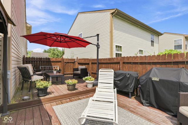 7713 Lake Vista Lane, Indianapolis, IN 46217